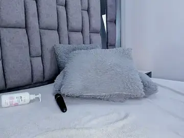 Stripchat Best Webcam of EMMAHILL1