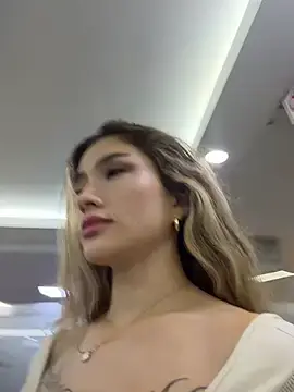 Stripchat Adult Webcam of Arianavillada