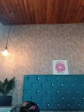 Stripchat Free Porn Cam of Milf_NaomiBraunx