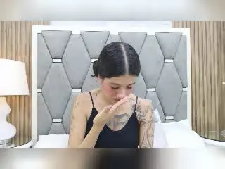 Xlovecam Sex Chat of CarlaCorinas