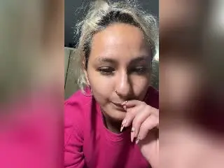 Xlovecam Nude Webcam of ElenaSaenz