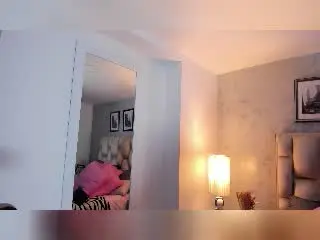 Xlovecam Private Sex Chat of SyraPalmer