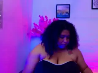 Xlovecam Adult Webcams of Ayliin