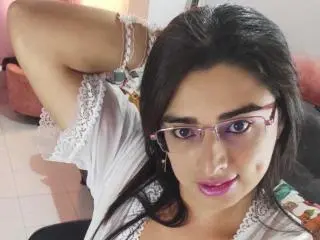 Xlovecam Adult Webcams of KhalifaGold