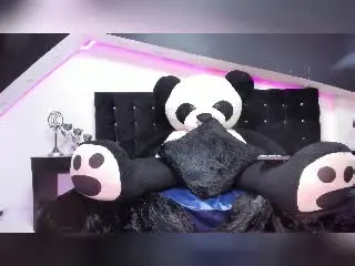 Xlovecam Sex Cam of IvyTowen