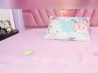 Xlovecam Private Sex Chat of SensualCamila