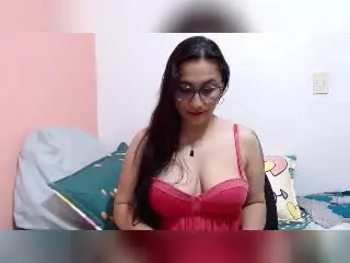 Xlovecam Watch Live Sex Cams of KarinaHotLatin