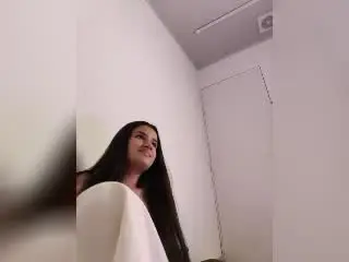 Xlovecam Sex Cam of IrisBlair