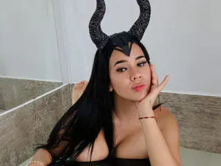Xlovecam Watch Live Sex Cams of SolStephanny